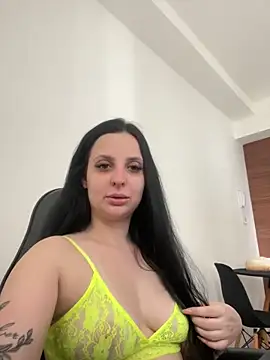 Snapshot of yumi-hot chatting on 24, 2, 2026 yumi-hot online show from 24, 2, 2026