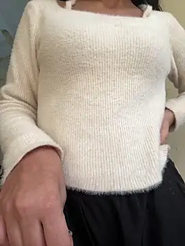 Snapshot of modelnishu chatting on 9, 2, 2026 modelnishu online show from 9, 2, 2026