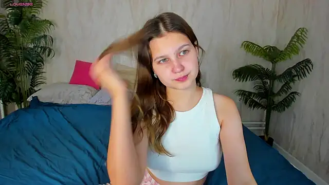 Elle Ellise online show from 13, 9, 2025