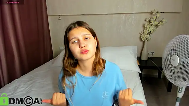 Elle Ellise online show from 2, 10, 2025