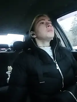 Reina Cummings online show from 23, 11, 2025