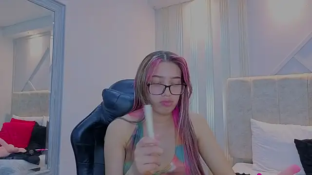 Snapshot of nami_sweet_ chatting on 10, 10, 2025 nami sweet online show from 10, 10, 2025