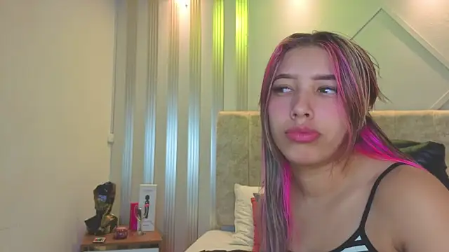 Snapshot of nami_sweet_ chatting on 29, 10, 2025 nami sweet online show from 29, 10, 2025