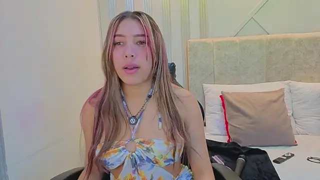 Snapshot of nami_sweet_ chatting on 13, 11, 2025 nami sweet online show from 13, 11, 2025