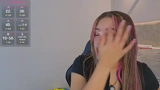 Snapshot of nami_sweet_ chatting on 18, 11, 2025 nami sweet online show from 18, 11, 2025