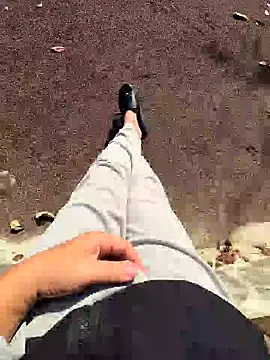 Snapshot of starvingo2002 chatting on 1, 11, 2025 starvingo2002 online show from 1, 11, 2025