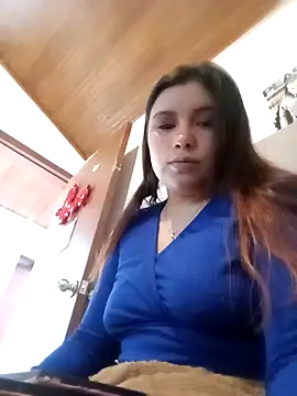 Snapshot of LucyPetit chatting on 12, 9, 2025 LucyPetit online show from 12, 9, 2025