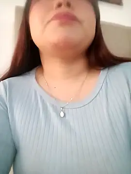 Snapshot of LucyPetit chatting on 29, 9, 2025 LucyPetit online show from 29, 9, 2025