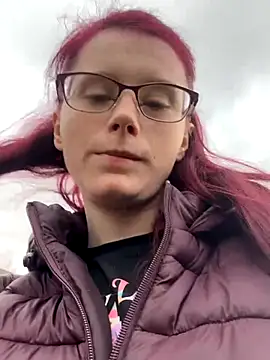 Snapshot of raen001 chatting on 27, 11, 2025 raen001 online show from 27, 11, 2025