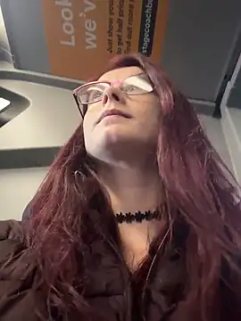 Snapshot of raen001 chatting on 29, 11, 2025 raen001 online show from 29, 11, 2025