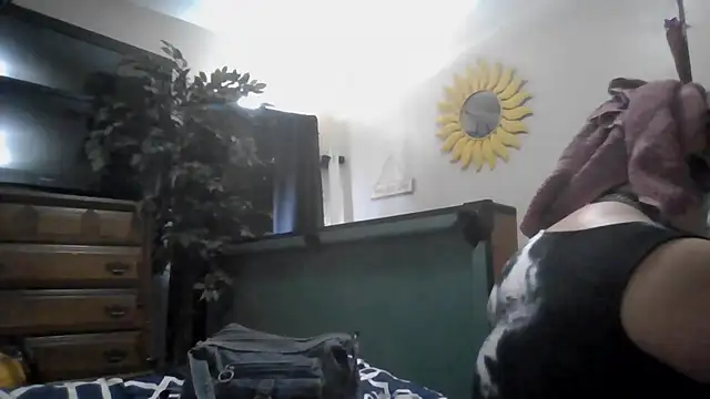 Snapshot of TWiSTYTheTwizted chatting on 20, 5, 2026 TWiSTYTheTwizted online show from 20, 5, 2026