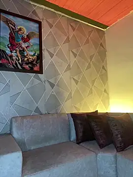 Snapshot of Alisse_taylor2 chatting on 14, 1, 2026 Alisse taylor2 online show from 14, 1, 2026