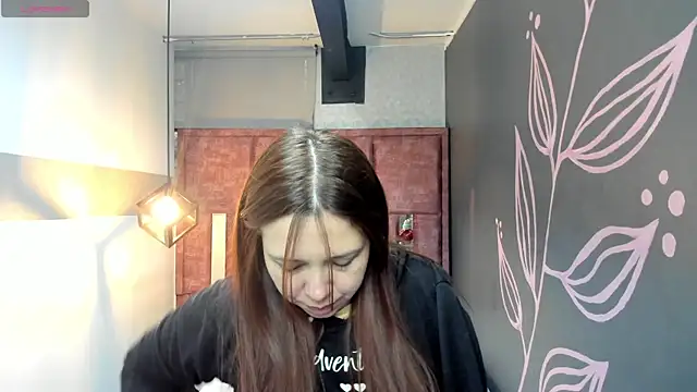 Isa Thompson   online show from 30, 9, 2025