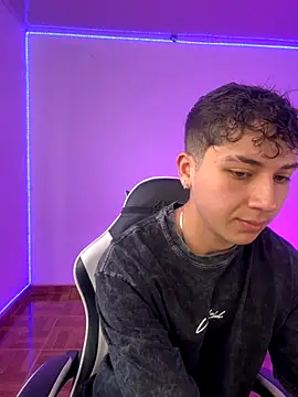 Snapshot of Casper___kyy chatting on 25, 9, 2025 Casper   kyy online show from 25, 9, 2025