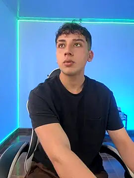 Snapshot of Casper___kyy chatting on 8, 10, 2025 Casper   kyy online show from 8, 10, 2025