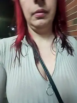 Snapshot of angel__red_ chatting on 29, 10, 2025 angel red online show from 29, 10, 2025