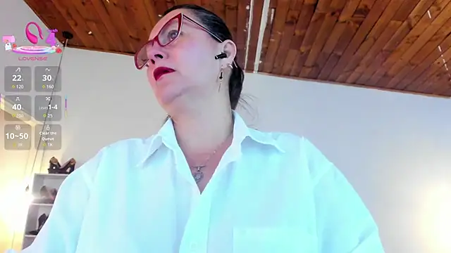 D Martii online show from 16, 10, 2025