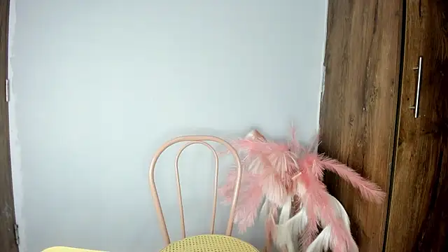 Snapshot of khate_smith chatting on 3, 12, 2025 khate smith online show from 3, 12, 2025