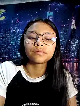 Snapshot of SofieLove_01 chatting on 4, 3, 2026 SofieLove 01 online show from 4, 3, 2026