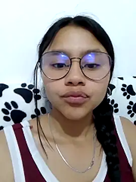 SofieLove 01 online show from 5, 4, 2026