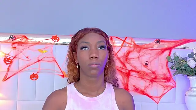 Snapshot of MadeleineHocker chatting on 22, 10, 2025 MadeleineHocker online show from 22, 10, 2025