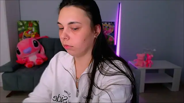 queenofthesense  online show from 24, 10, 2025