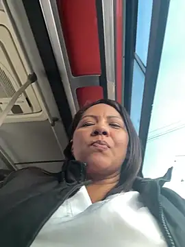 hiilarybrown online show from 10, 7, 2026