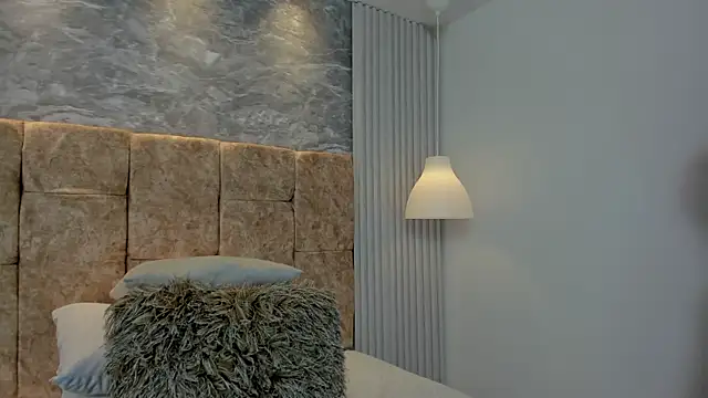 leilapons online show from 19, 9, 2025