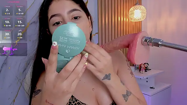 Snapshot of alissaowens_ chatting on 8, 5, 2026 alissaowens online show from 8, 5, 2026
