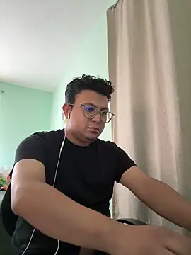 Snapshot of JaviSala chatting on 13, 5, 2026 JaviSala online show from 13, 5, 2026