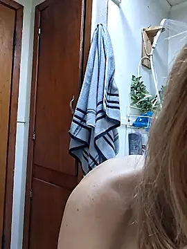 PeachyAriel online show from 10, 4, 2026