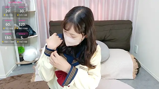 Snapshot of yuu-chan_ chatting on 12, 10, 2025 yuu-chan online show from 12, 10, 2025