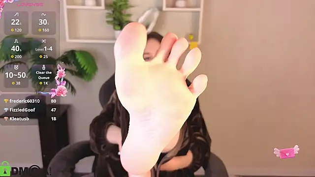 Miche1le Allenne online show from 11, 4, 2026