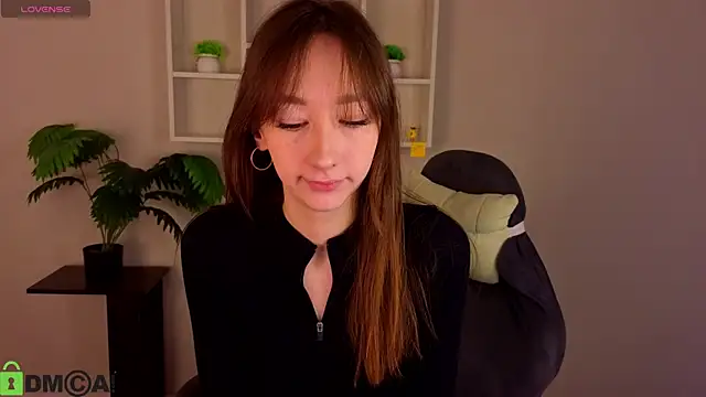 Miche1le Allenne online show from 17, 4, 2026