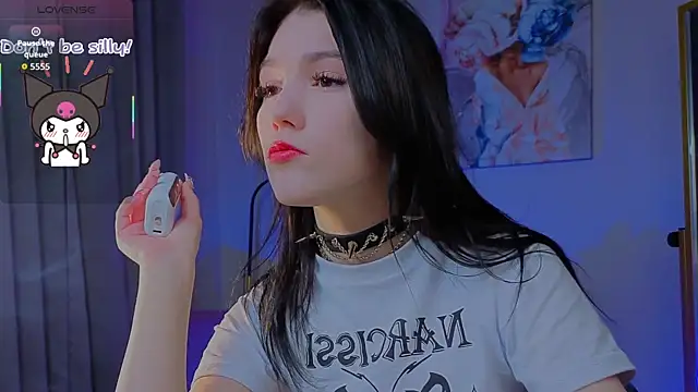 Snapshot of Sophie_SkyAngel chatting on 12, 11, 2025 Sophie SkyAngel online show from 12, 11, 2025