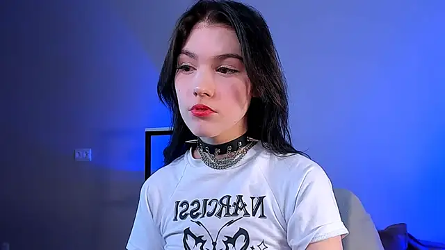 Snapshot of Sophie_SkyAngel chatting on 29, 11, 2025 Sophie SkyAngel online show from 29, 11, 2025