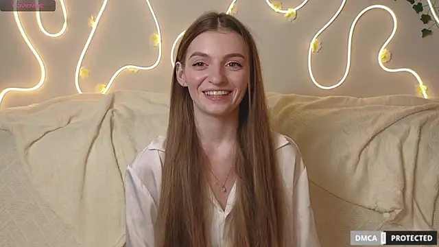 Alice-Meow online show from 25, 9, 2025