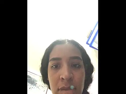 Amber-Sweett online show from 7, 6, 2026