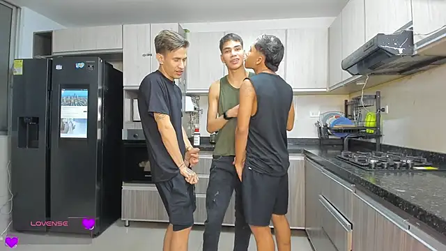 Snapshot of Bisexlifehot__ chatting on 7, 2, 2026 Bisexlifehot online show from 7, 2, 2026