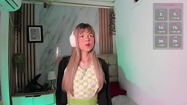 Snapshot of Vanessa_Jenner chatting on 12, 6, 2026 Vanessa Jenner online show from 12, 6, 2026