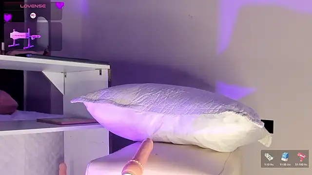  Kendall 19 online show from 4, 3, 2026