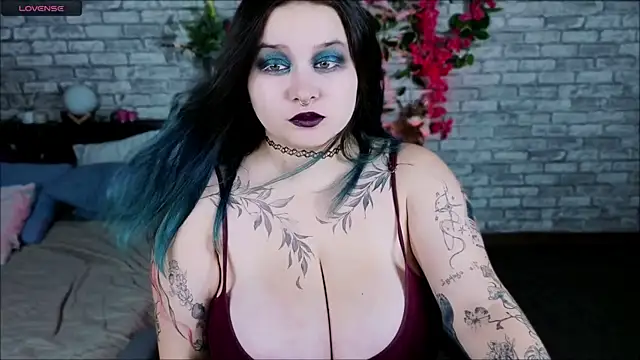 Mira Fyre online show from 7, 10, 2025