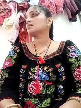 Snapshot of Chhaya_hot chatting on 8, 10, 2025 Chhaya hot online show from 8, 10, 2025