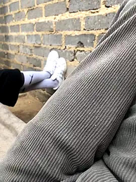 Snapshot of cuminsidebby chatting on 18, 10, 2025 cuminsidebby online show from 18, 10, 2025