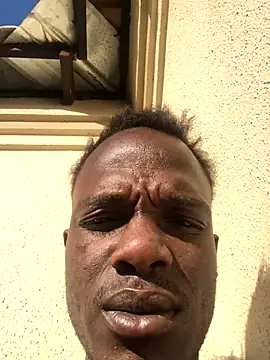 Snapshot of cuminsidebby chatting on 3, 12, 2025 cuminsidebby online show from 3, 12, 2025