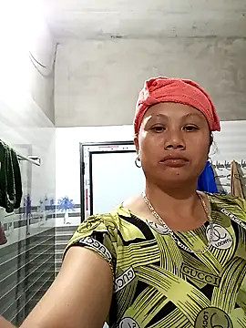 Snapshot of Bibilenu chatting on 7, 11, 2025 Bibilenu online show from 7, 11, 2025