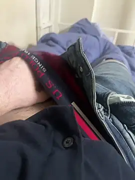 Snapshot of FitNhot_sam chatting on 6, 11, 2025 FitNhot sam online show from 6, 11, 2025