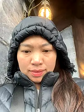 Nhung584 online show from 2, 11, 2025