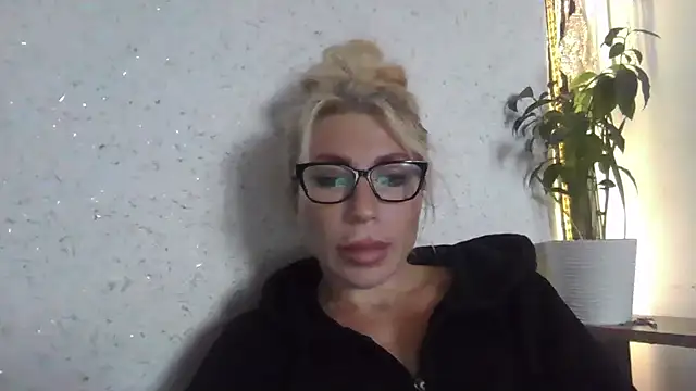 fox red lady7 online show from 20, 10, 2025