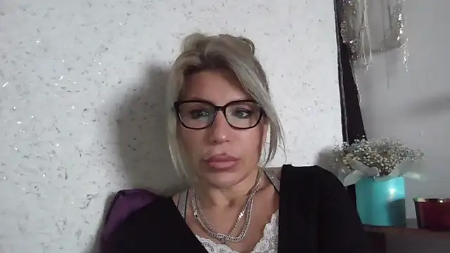 fox red lady7 online show from 15, 1, 2026